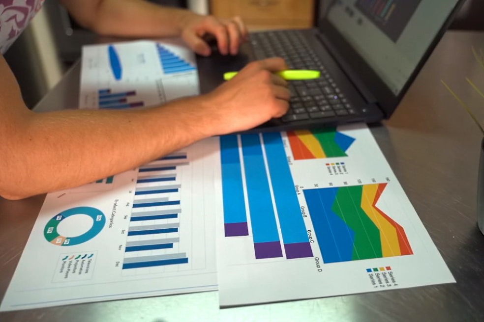Sources of funds for business: bank loans and other financial instruments Sources of funds for business: bank loans and other financial instruments