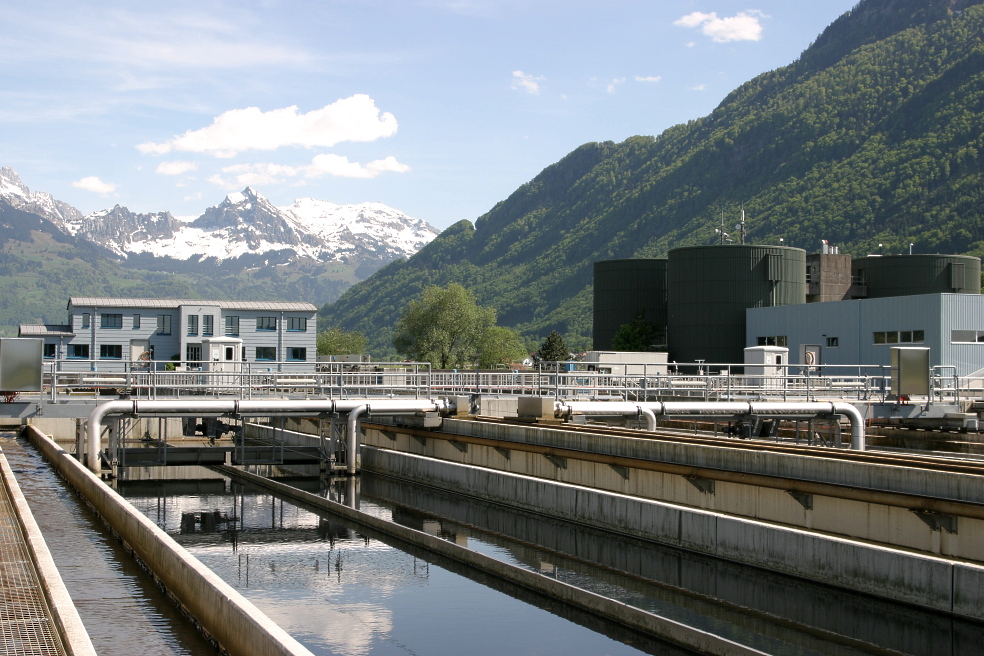 Engineering design principles for wastewater treatment plants Engineering design principles for wastewater treatment plants